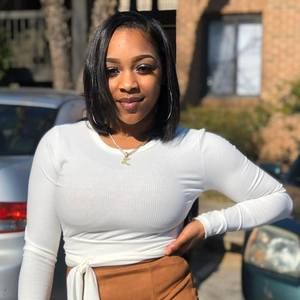 Meet your Posher, Kenyatta